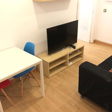 New! Apartment In Sarria Near Metro Barcelona Exteriör bild